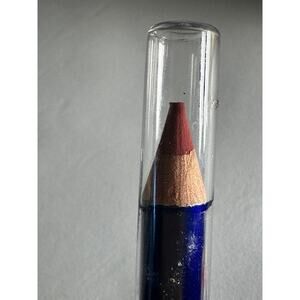 NEW Estee Lauder Lip Defining Pencil; Apple Cordial